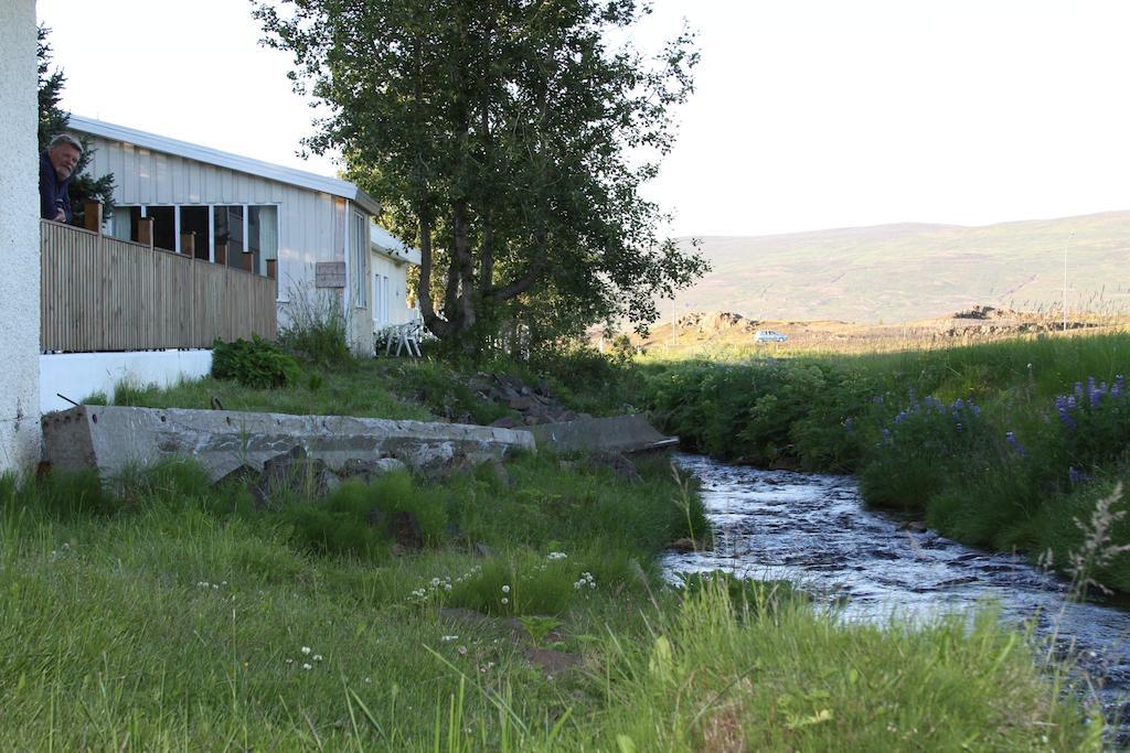 Lonsa Guesthouse Akureyri Exterior foto